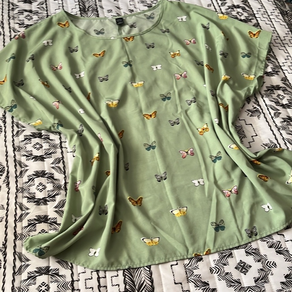Emery Rose Butterflies Top Blouse Size 5XL - Picture 6 of 12